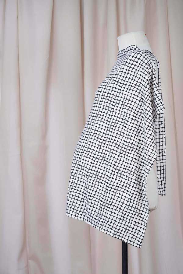 Nursing Cover Bib - Checkered White